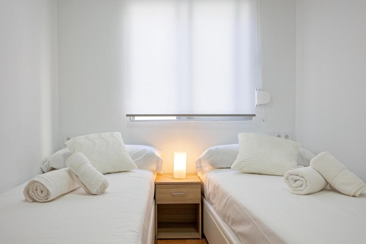 Charming 2 Bedroom Apartment At Triana Center By Oui Севилья Экстерьер фото